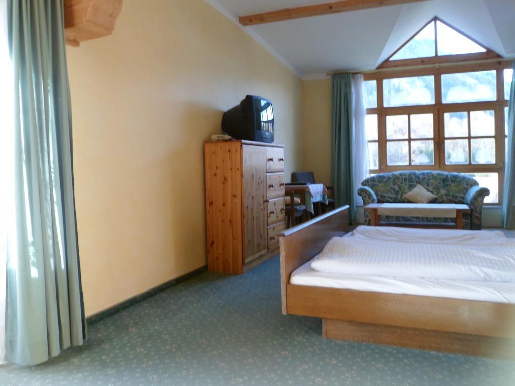Pension Gruenauhof Gruenau im Almtal Exterior photo